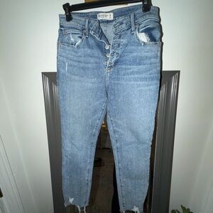 Abercrombie Super Skinny Ankle High Rise Jean (6 short)
